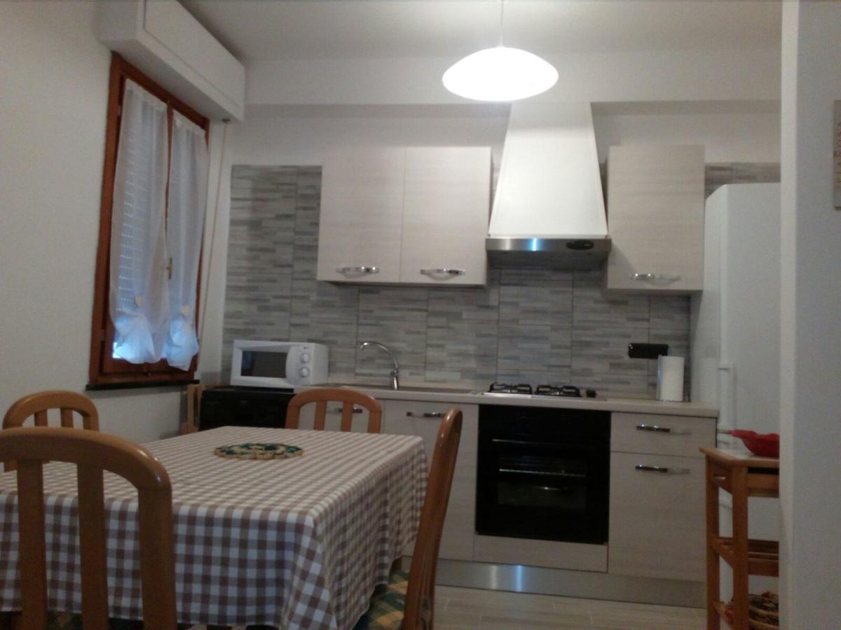George V Appartement Levanto Buitenkant foto